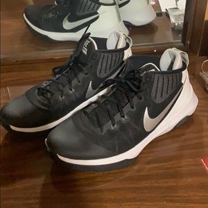 Nike Air Versitile